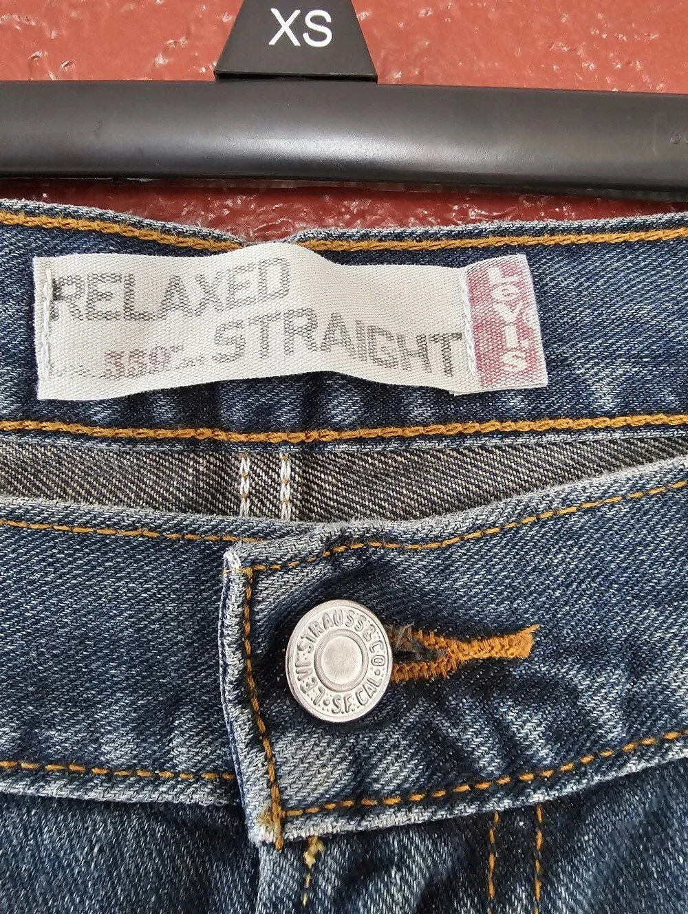 Levis straight leg